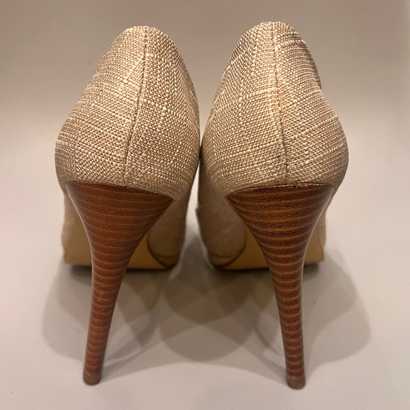 Charles David neutral pump with stack heel - Picture 5 of 9